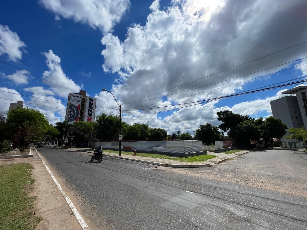 Alquilo terreno de 2.300m2 sobre santa teresa