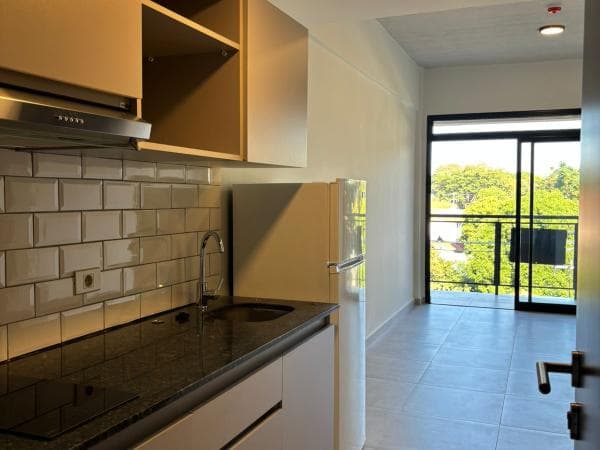 Alquilo Departamento 1 Dorm En Zuba 8 Fndo La Mora