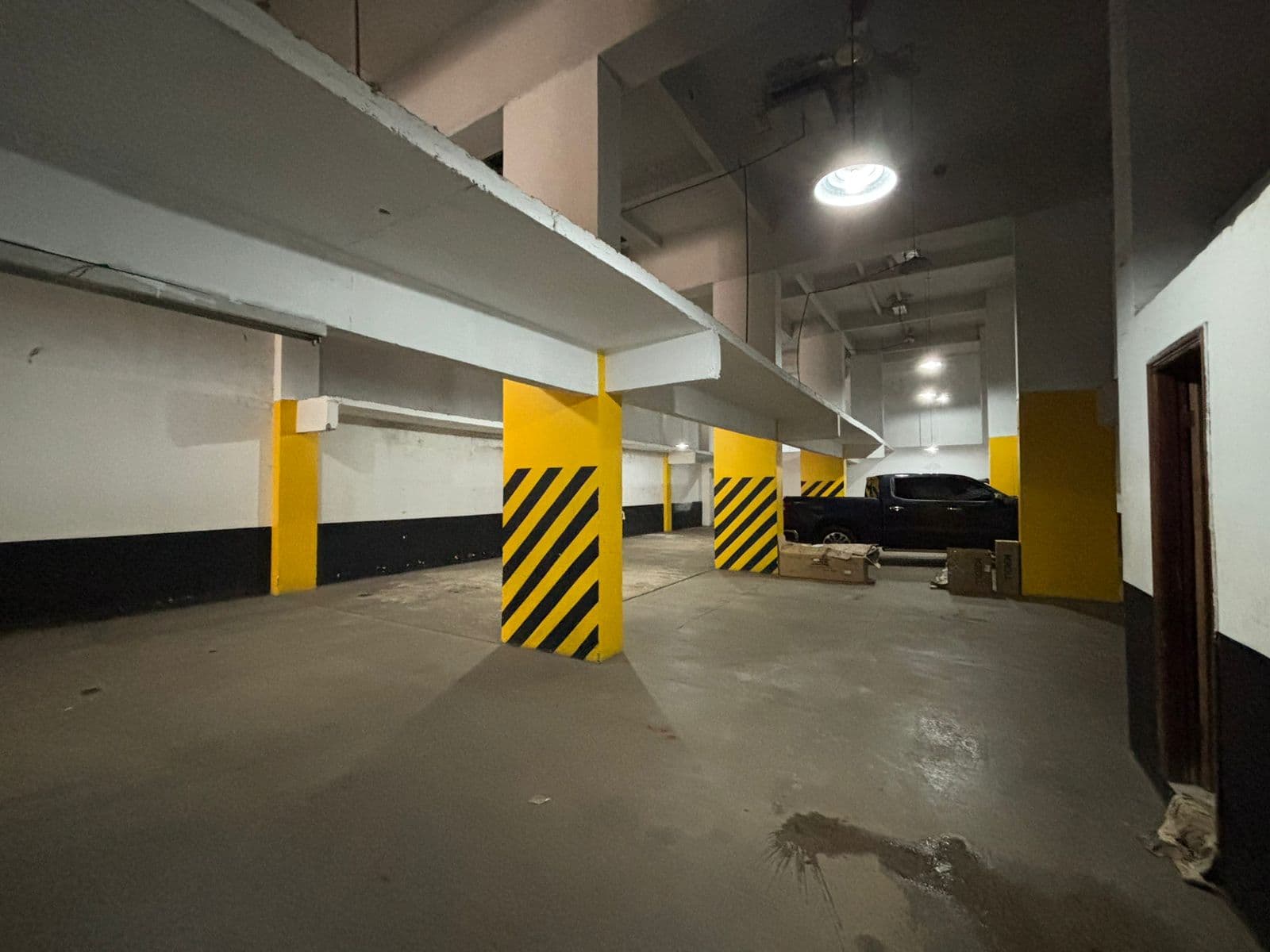 Depoisto de 1.00m2 con oficinas en alquiler, foto 4