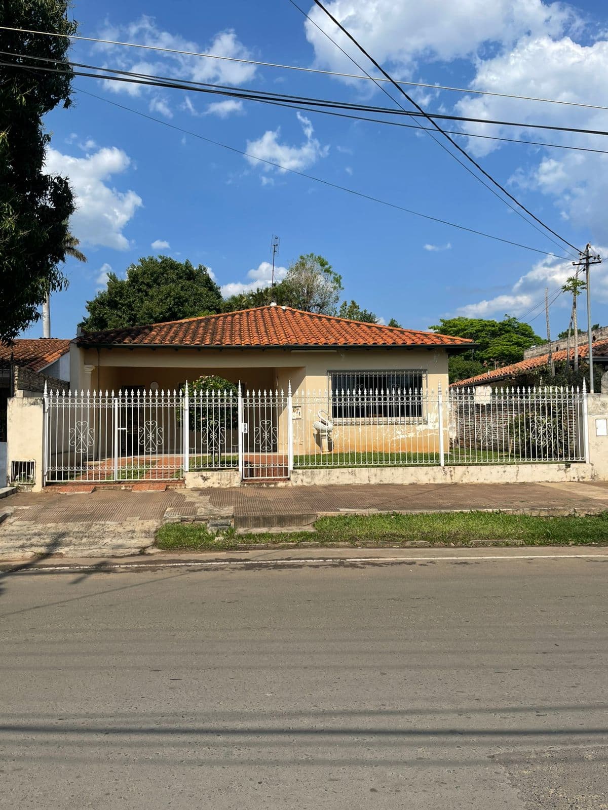 En venta casa en Luque - Cuarto Barrio