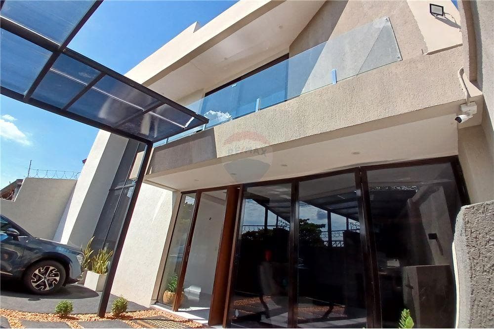 Casa en Lambaré Zona de la Municipalidad