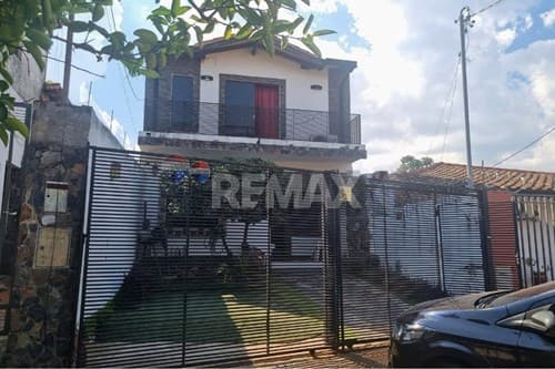 Alquilo casa en tembetary