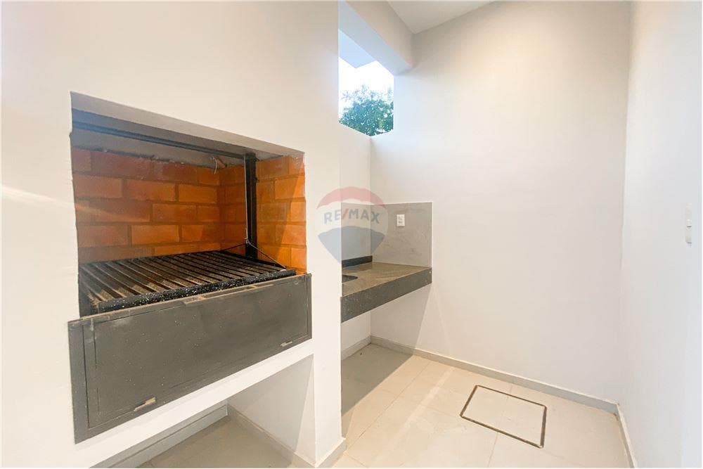 En venta duplex con patio zona super 6 laurelty, foto 5
