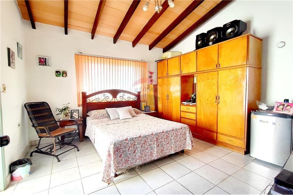Duplex de 3 dormitorios en lambare, foto 4