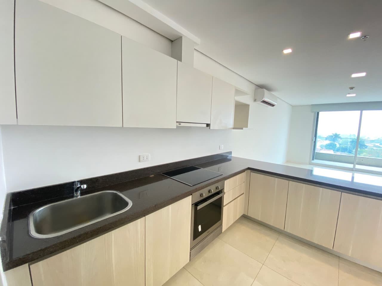 Departamento en altamira ycua sati — foto 2