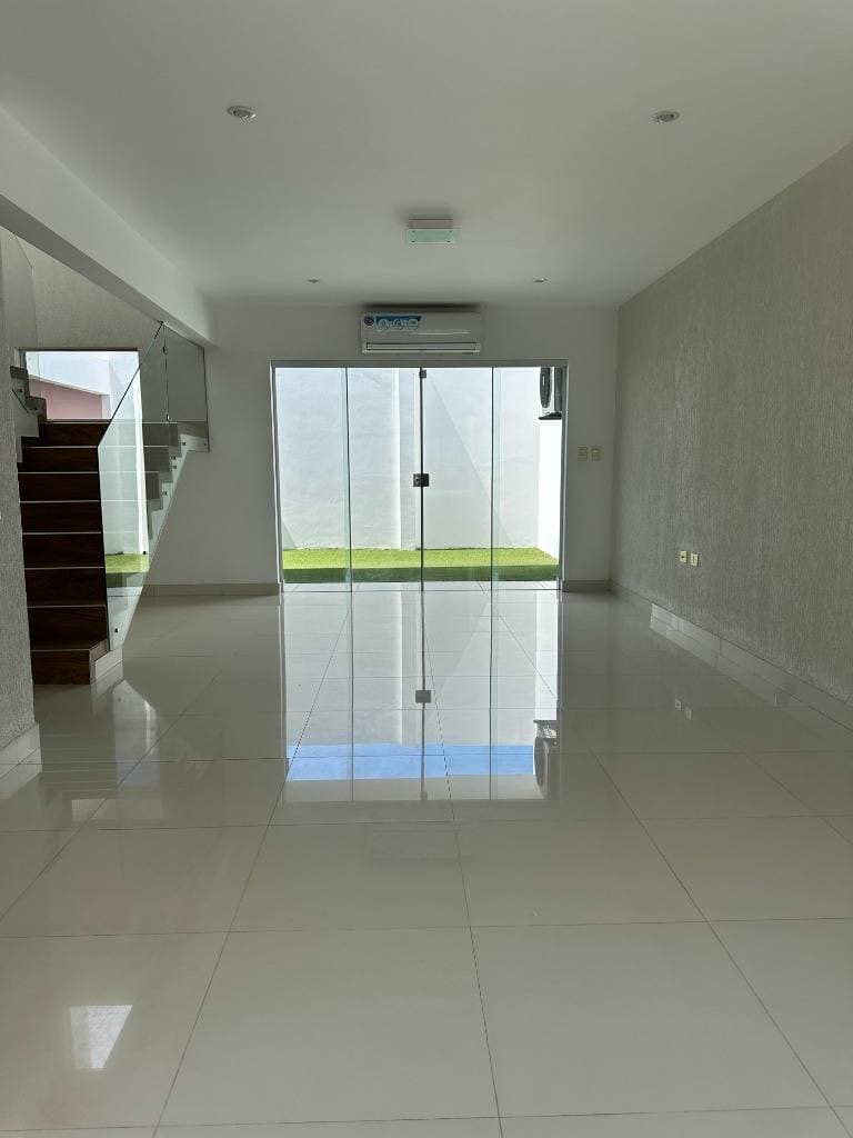 Dúplex en condominio cerrado-lambare, foto 3