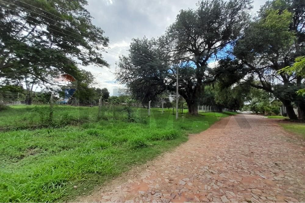 Terrenos en venta en Lambaré z/ puerto pabla!