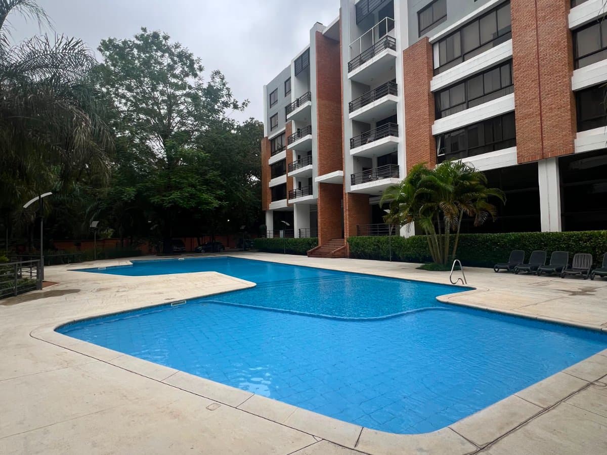 Alquilo departamento 2 dorm en (parque peron)
