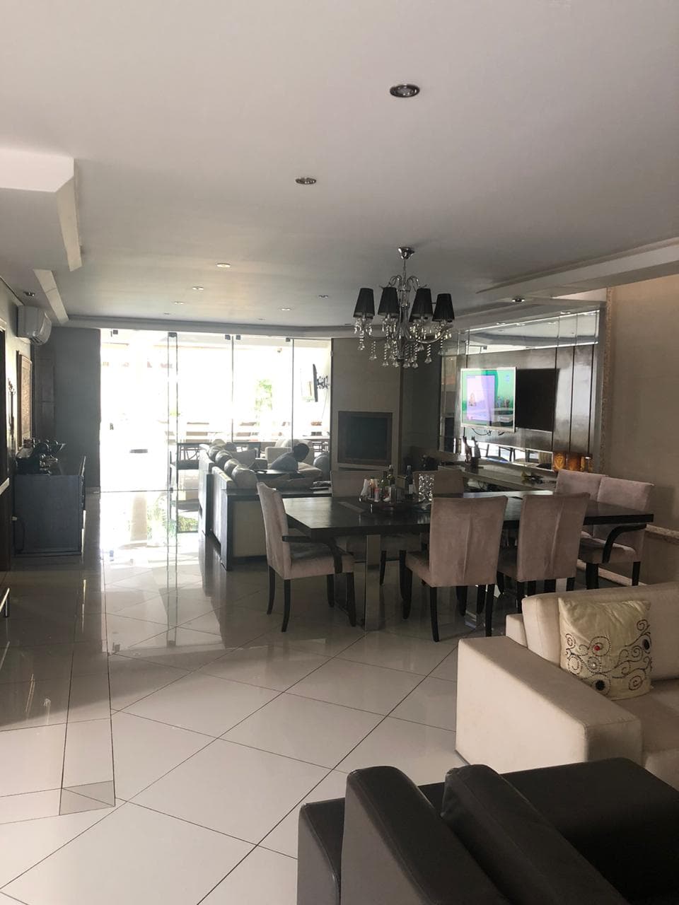 Alquiló Casa Moderna Zona Los Laureles, foto 2