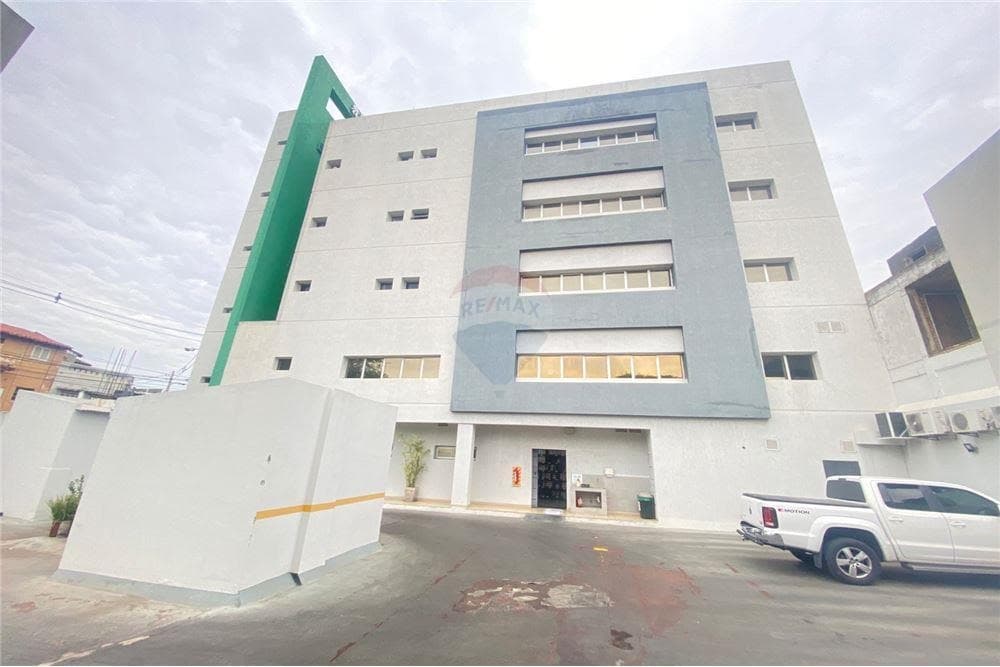 Oficina corporativa sobre eusebio ayala, foto 2