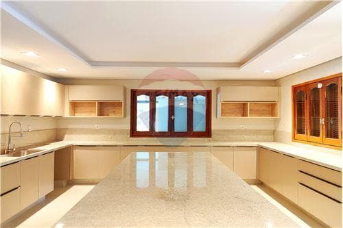 amplia y fina residencia en Los Laureles — foto 4
