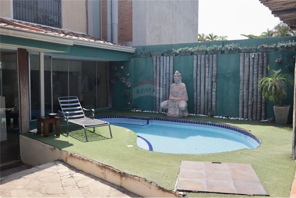Oferta en Carmelitas. Casa en esquina, foto 3