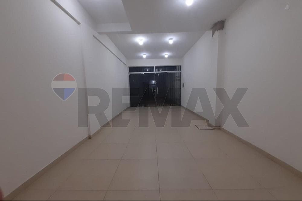 Local Comercial - Alquiler - Luque, Central, Paraguay, Emprende!, foto 2
