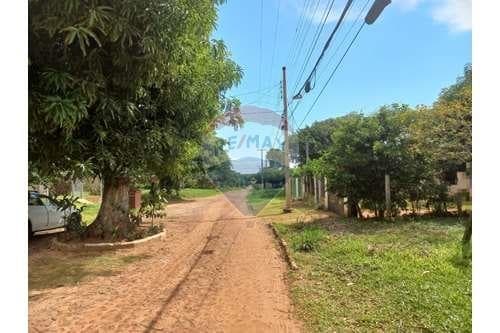 En venta terreno en capiata, foto 2