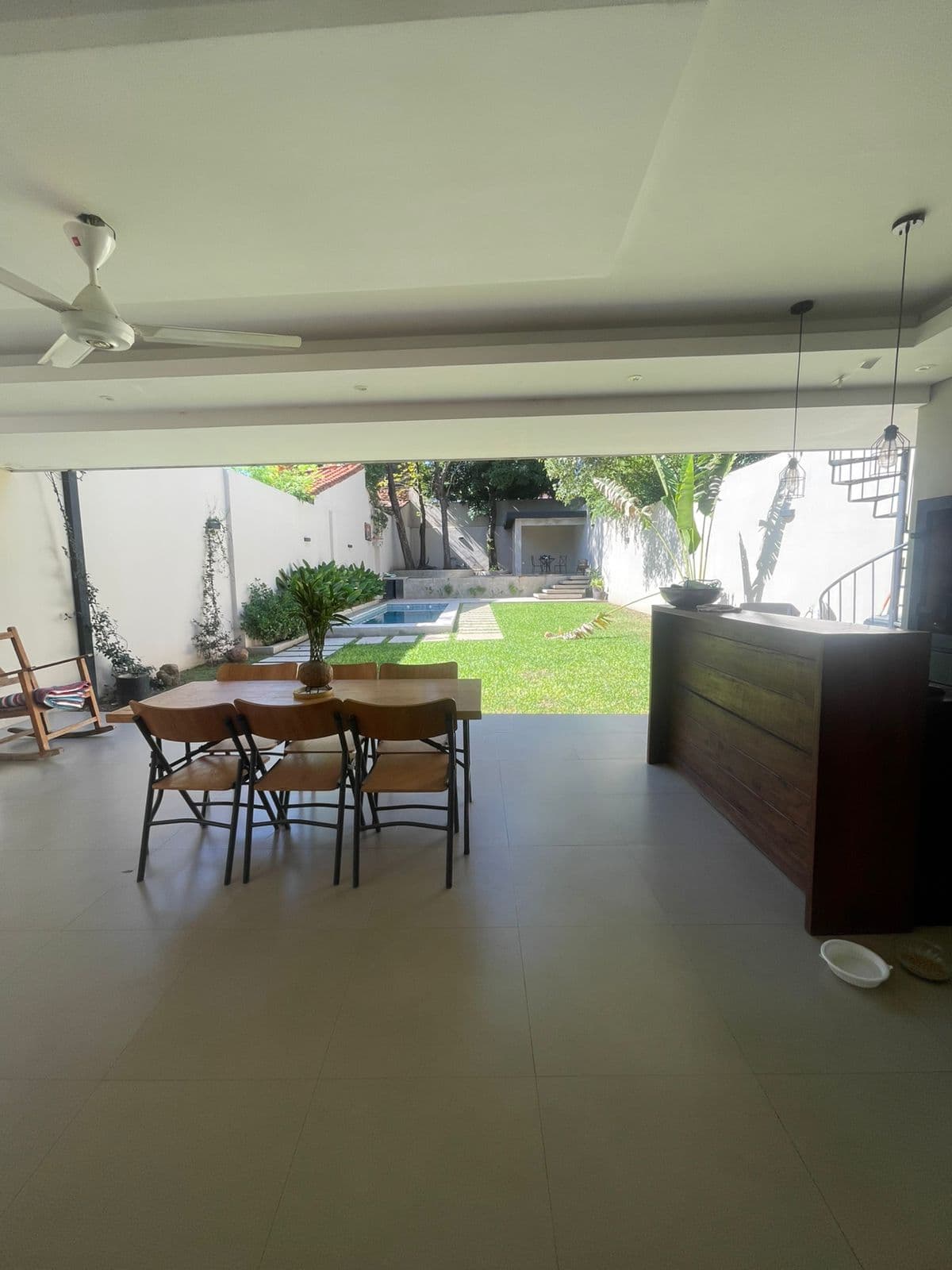 Alquiló hermosa propiedad toda en planta baja Barrio Herrera/San Cristobal, foto 4