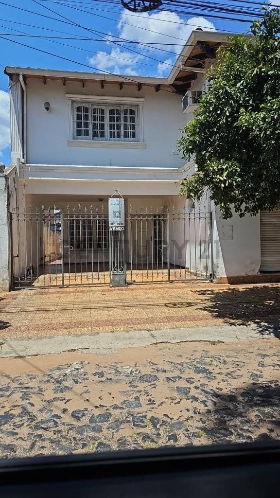 De Casa En Barrio Los Laureles, foto 1