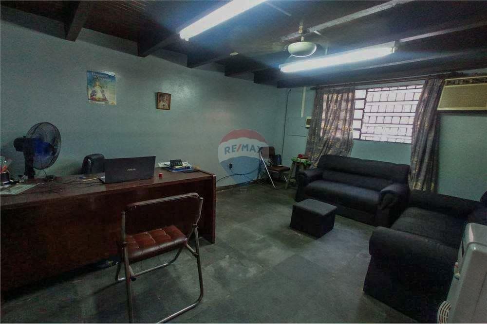 Amplio local comercial sobre artigas, foto 3