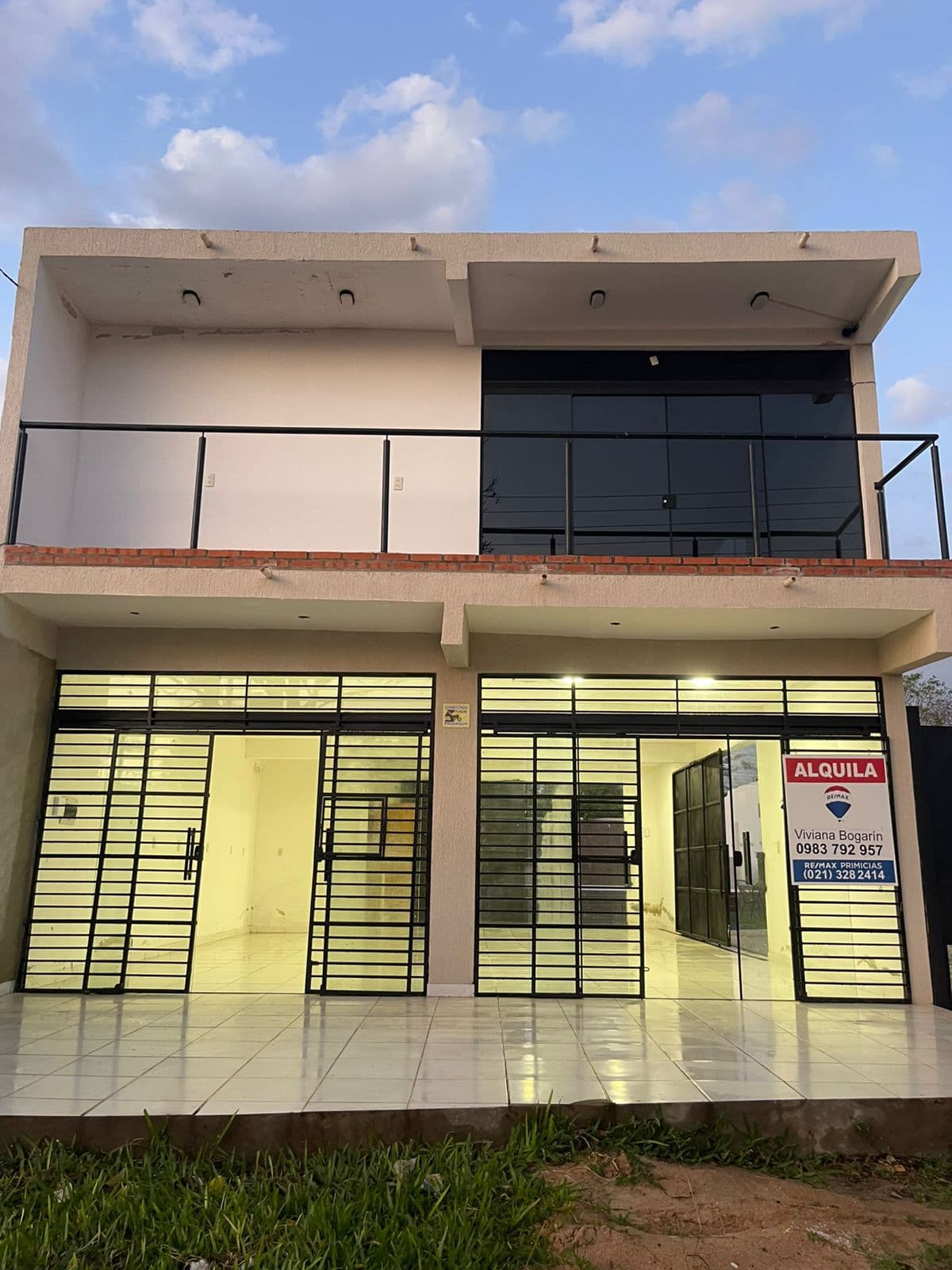 Salon comercial en ypane, foto 1