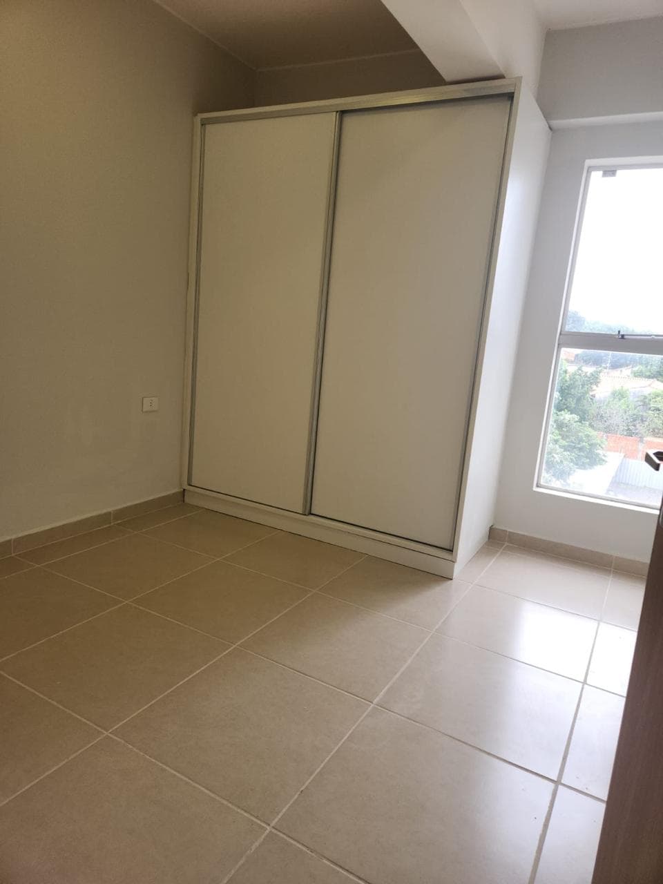 Hermoso dpto en San Lorenzo edificio tava — foto 4