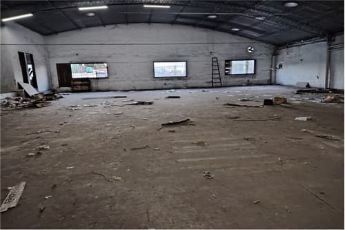 Local comercial con deposito, foto 5
