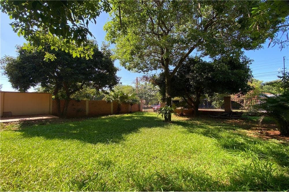 casa con amplio patio ‼️, foto 3