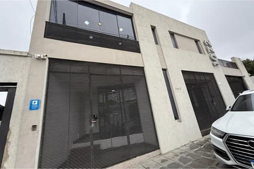 Edificio Corporativo En Alquiler - Félix Bogado