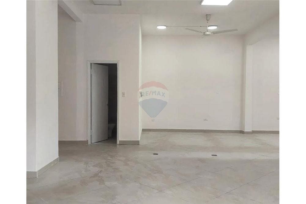 Salón Comercial en Lambare con excelente ubicación, foto 2