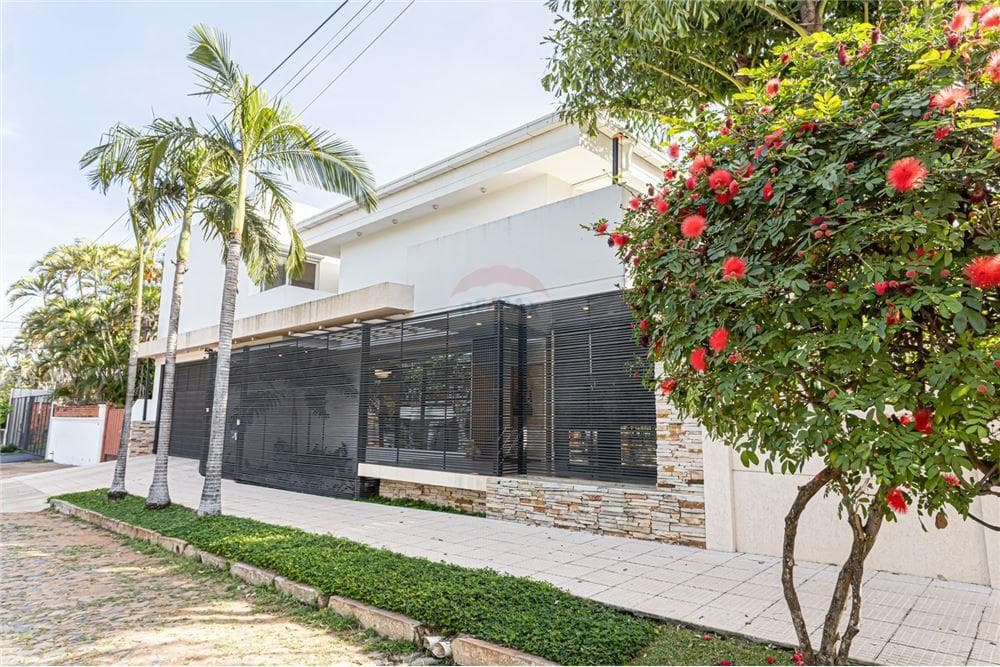 Importante residencia Asunción Virgen del Huerto