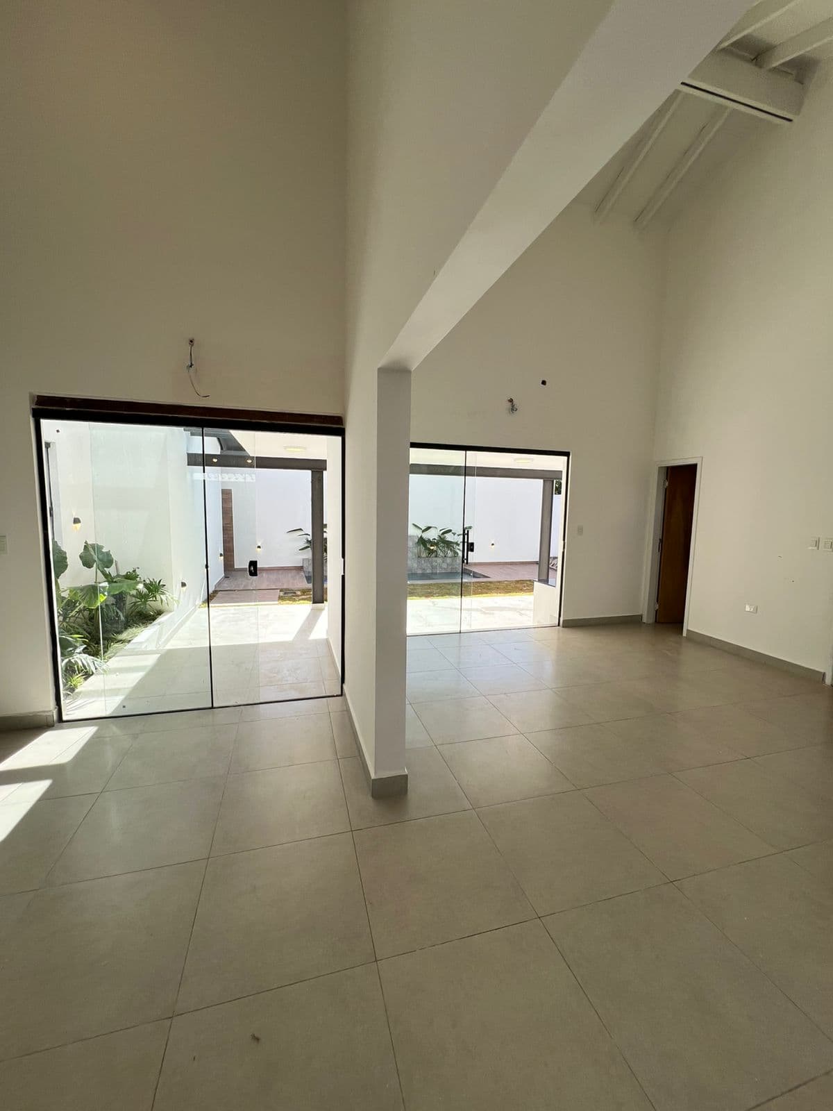 Residencia a estrenar en mburicao - Asunción — foto 5