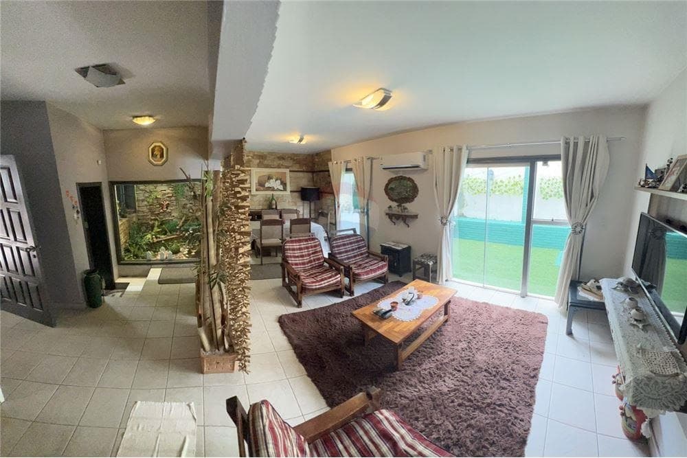 Vendo duplex zona colegio cristo rey