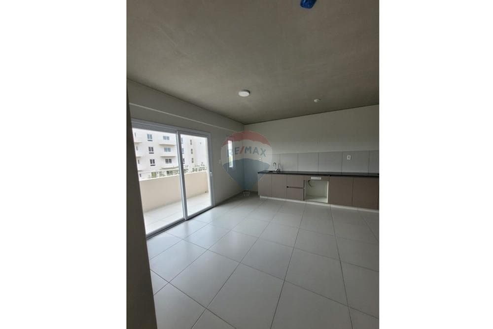Departamento - Alquiler - Luque, Paraguay, foto 4