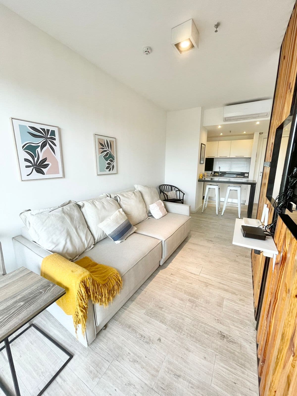En Alquiler Hermoso Monoambiente Amoblado En Barrio Jara A156 — foto 1