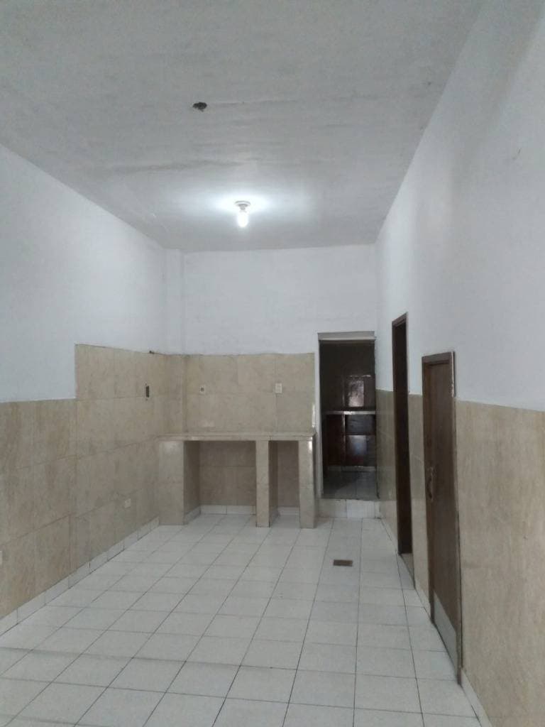 Salon sobre avenida Fernando de la Mora, foto 2