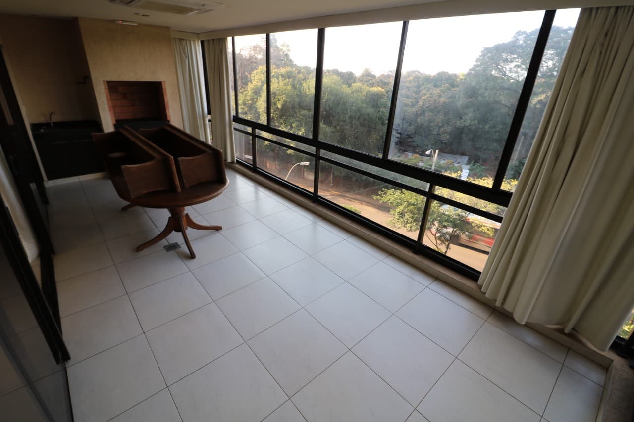 Amplio y lujoso depto de 3 dorm en suite barrio mburucuya*