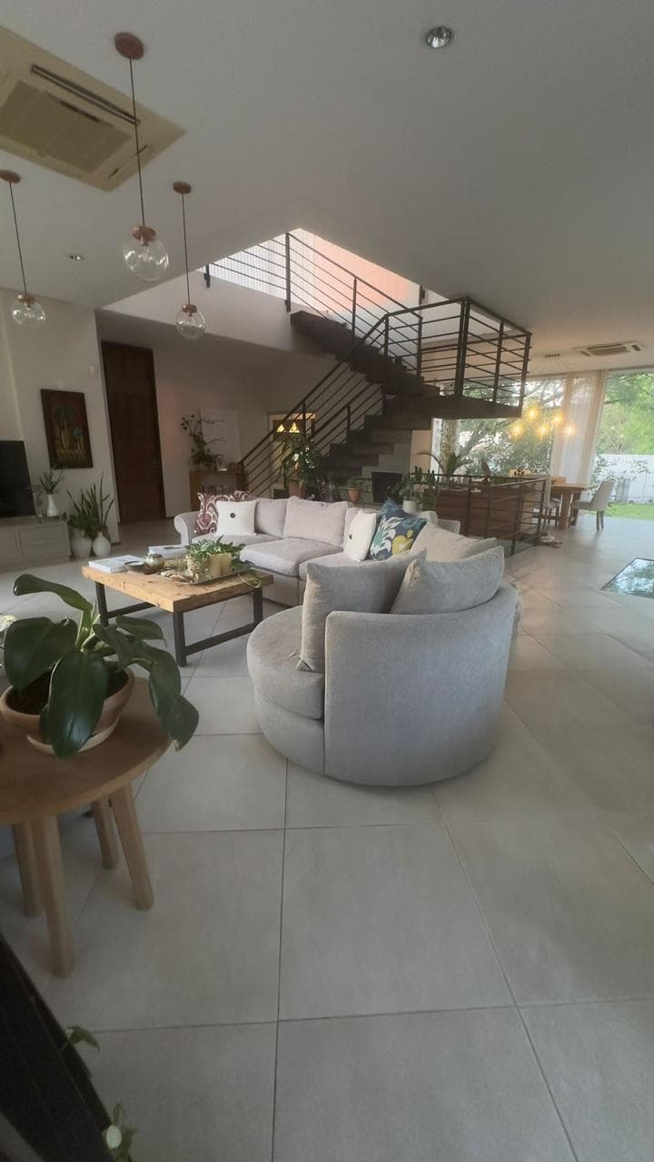 Baja De Precio Vendo Hermosa Casa En Lambare Zona Yacht