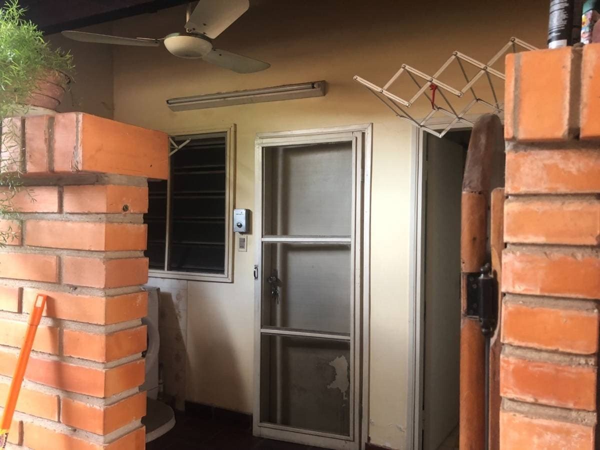 Chalet en mburucuya a 2 cuadras de 1er presidente y 3 de stma Trinidad, foto 3