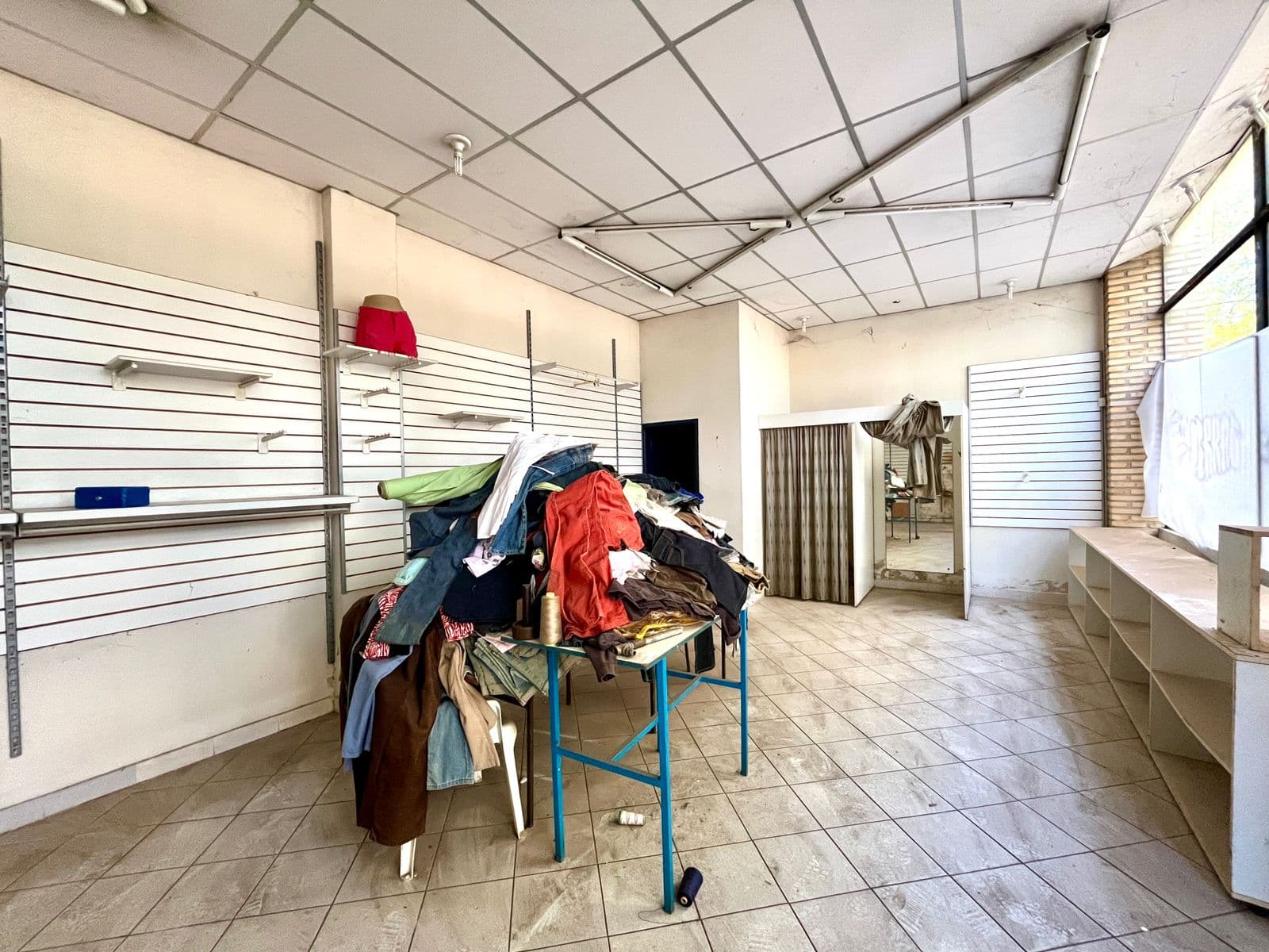 tinglado depósito ex fábrica textil — foto 3