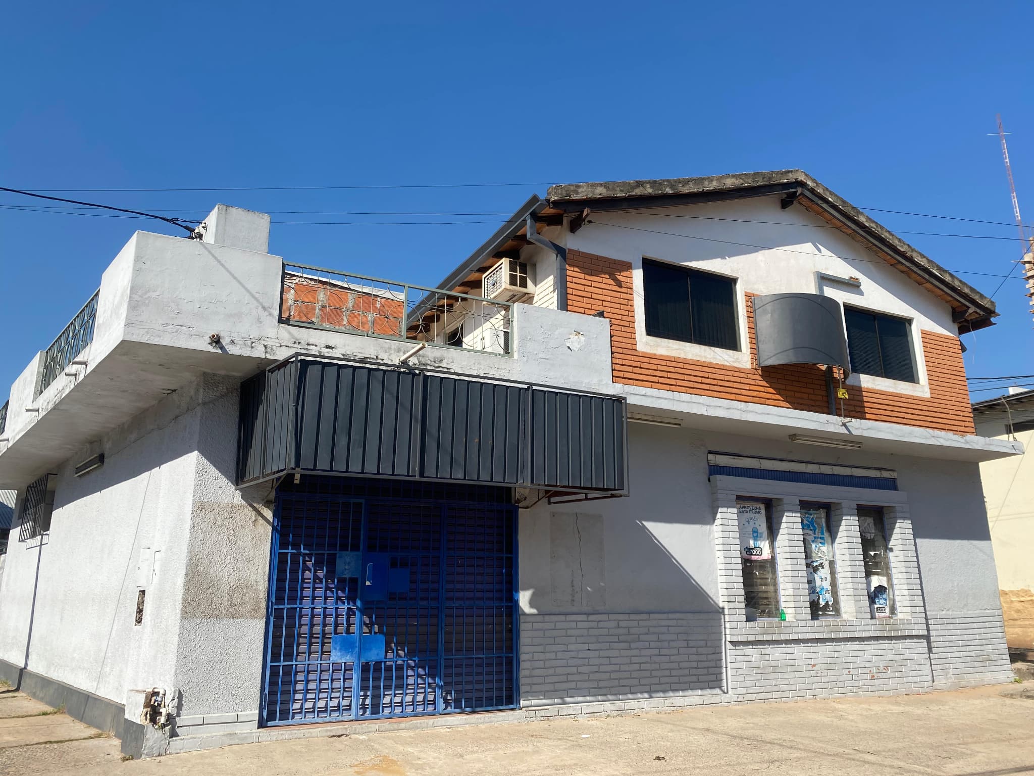 propiedad en Esquina con Local Comecial, foto 1