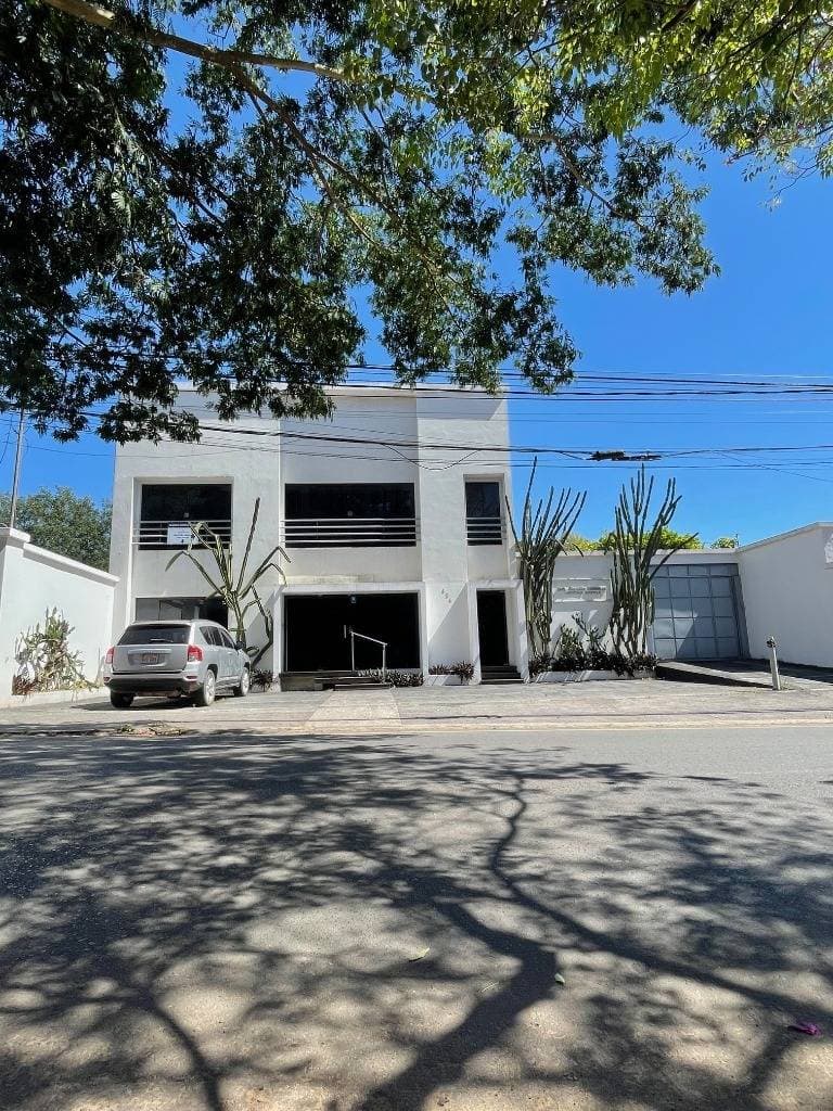 Casa para oficinas en alquiler | Barrio Mariscal Estigarribia