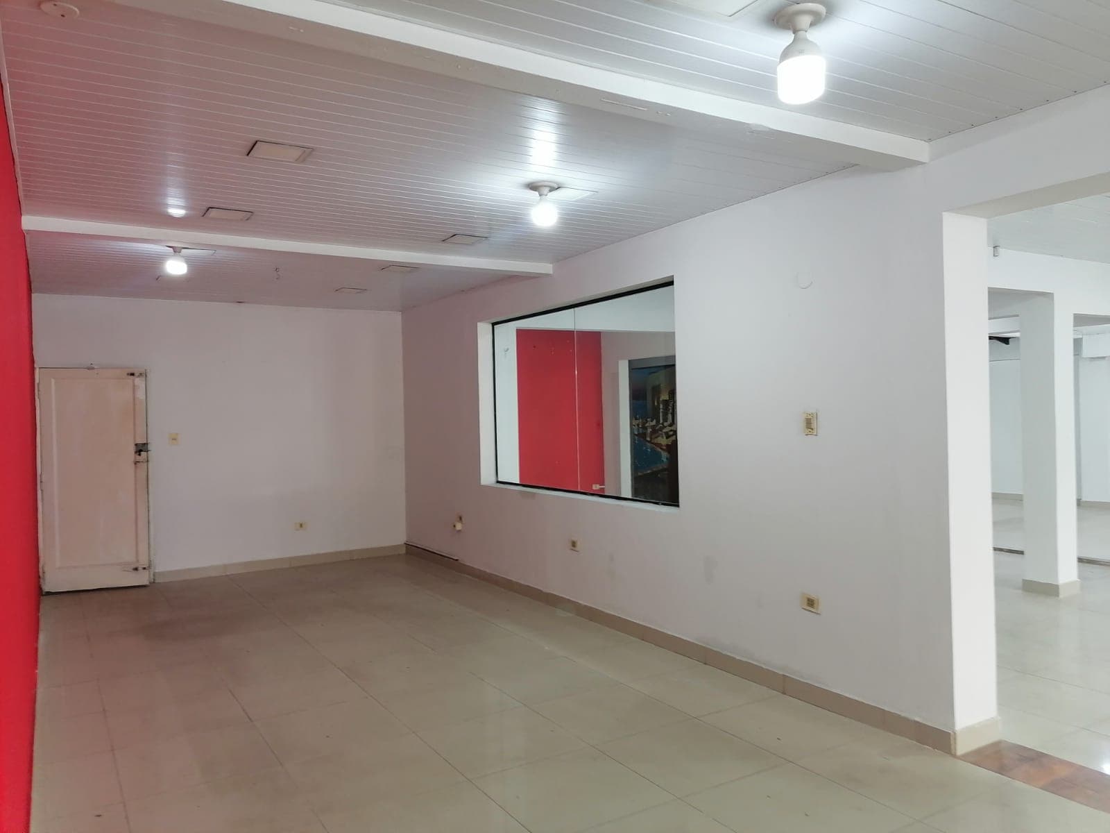 Local Comercial sobre Avda, foto 3