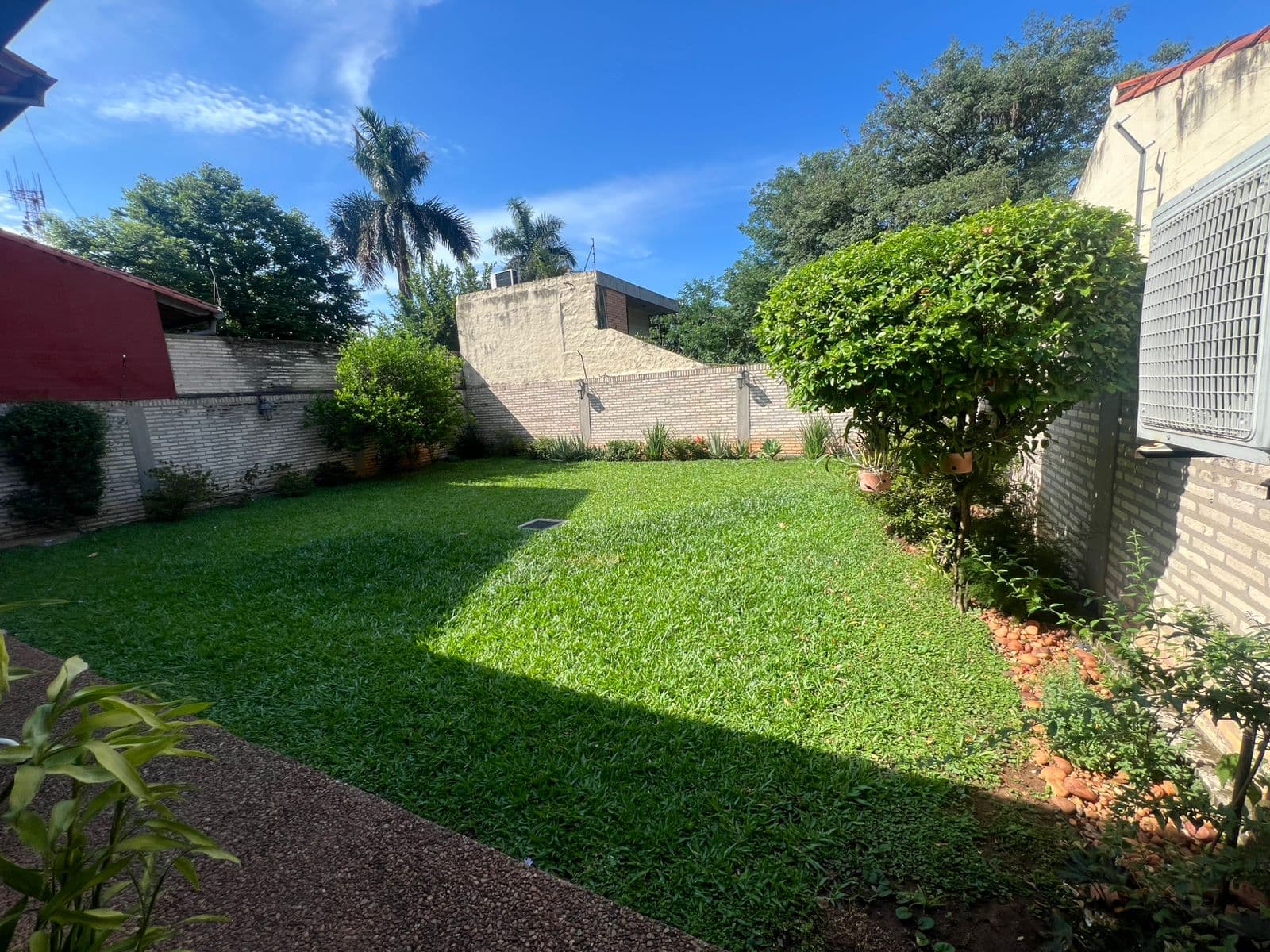 Vendo casa en Planta Baja