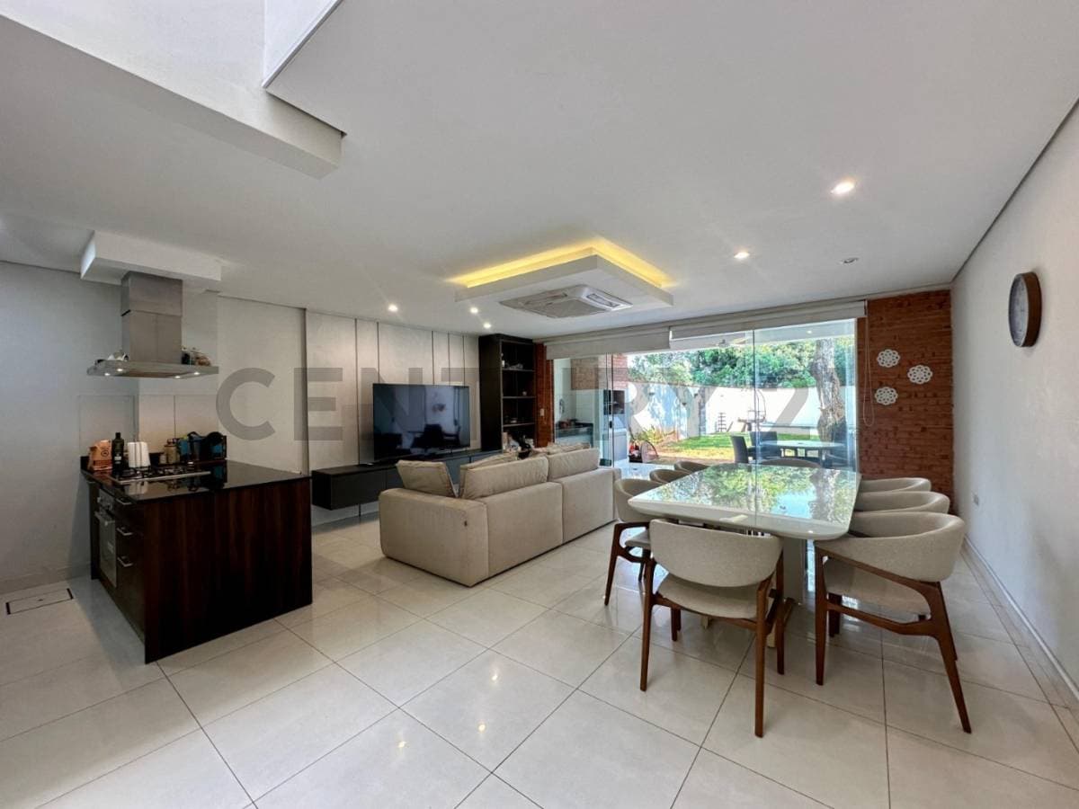 En Alquiler Duplex Amoblado en Los Laureles, foto 4
