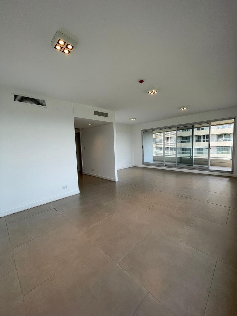 Hermoso y Amplio Dpto de 2 Habit en Suite en Los Patos — foto 2