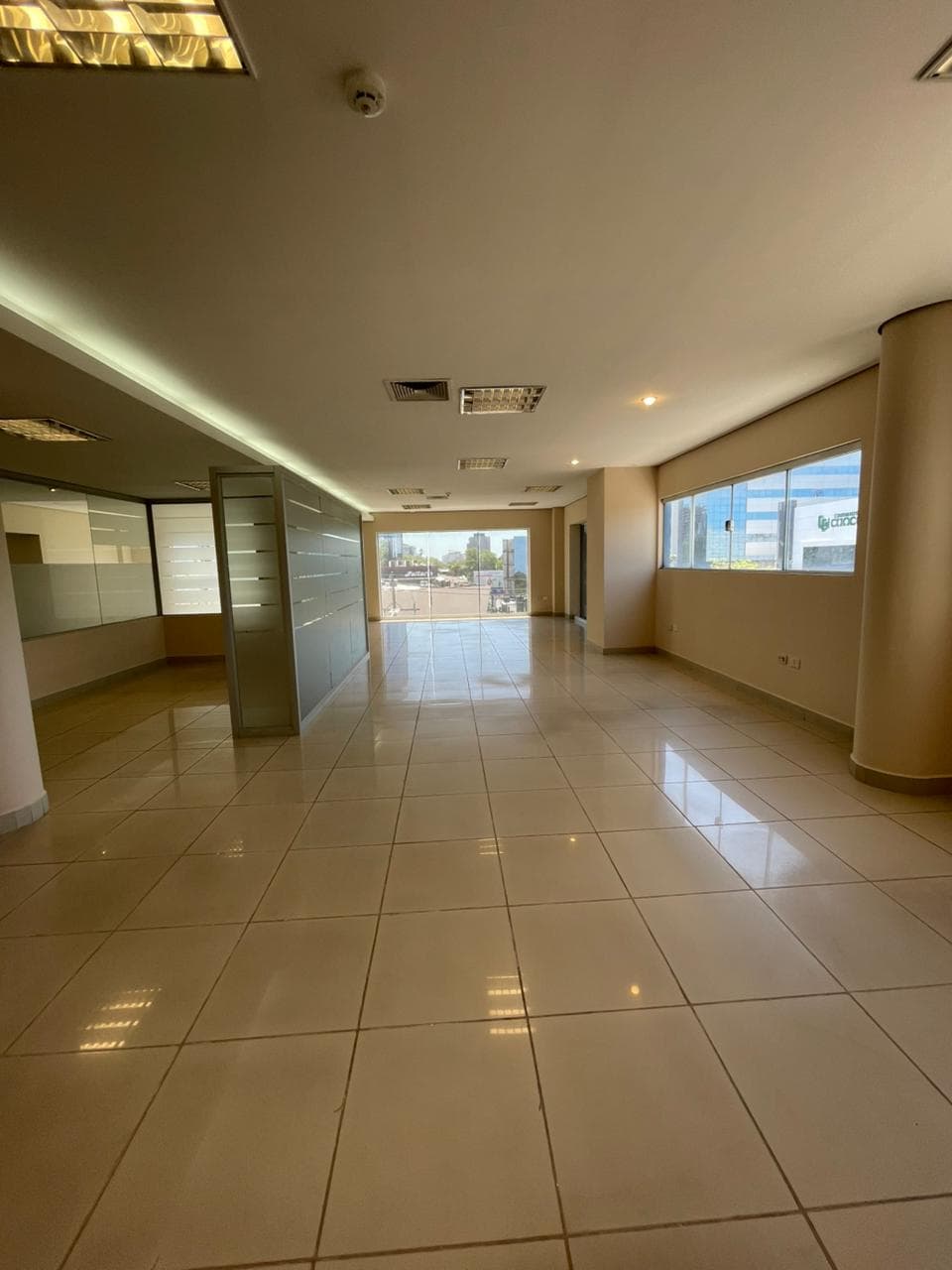 Oficina corporativa de 180 m2.- alquier - sobre mcal lopez