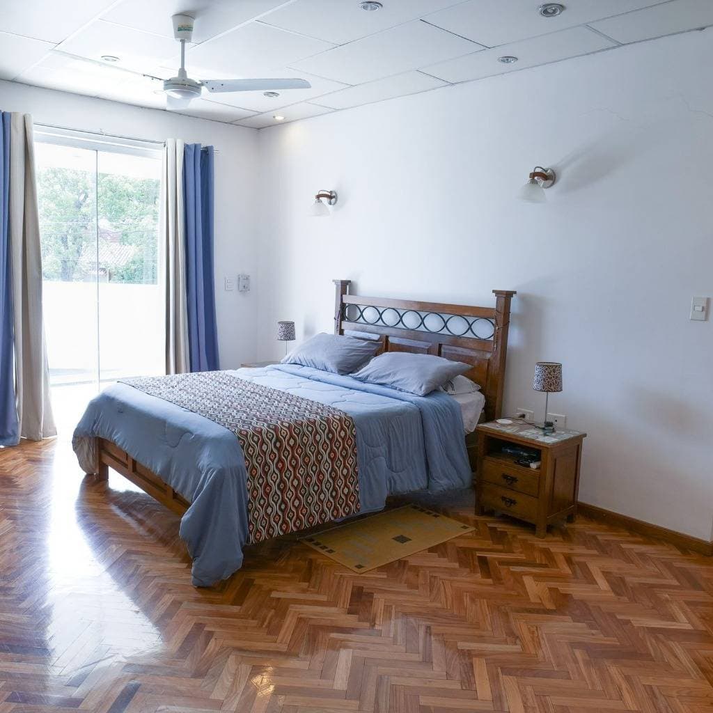 Hermosa residencia con piscina en barrio Jara, foto 2