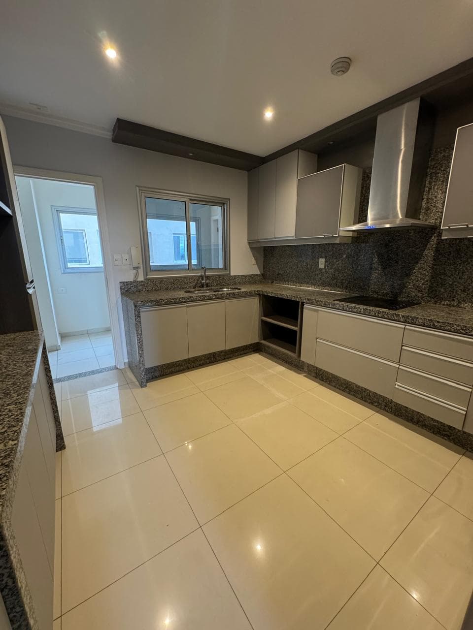 Penthouse En Edificio Sobre Avenida Molas Lopez — foto 5