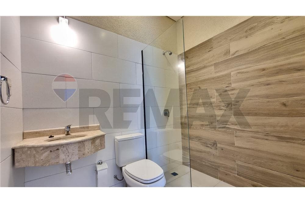 Duplex a estrenar lambare — foto 3