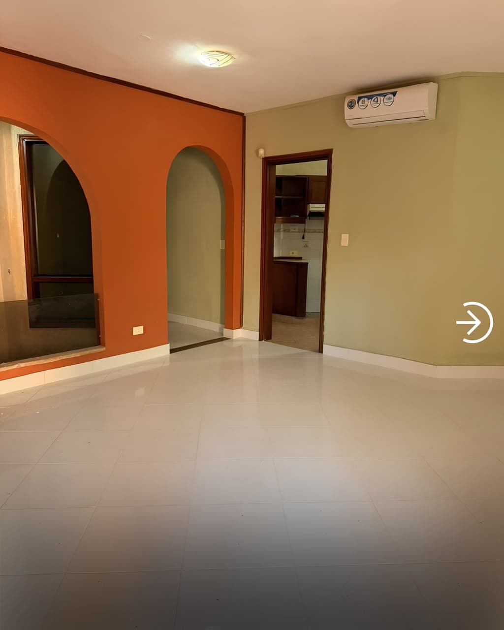 Casa en Alquiler – Barrio Mburucuyá, foto 5