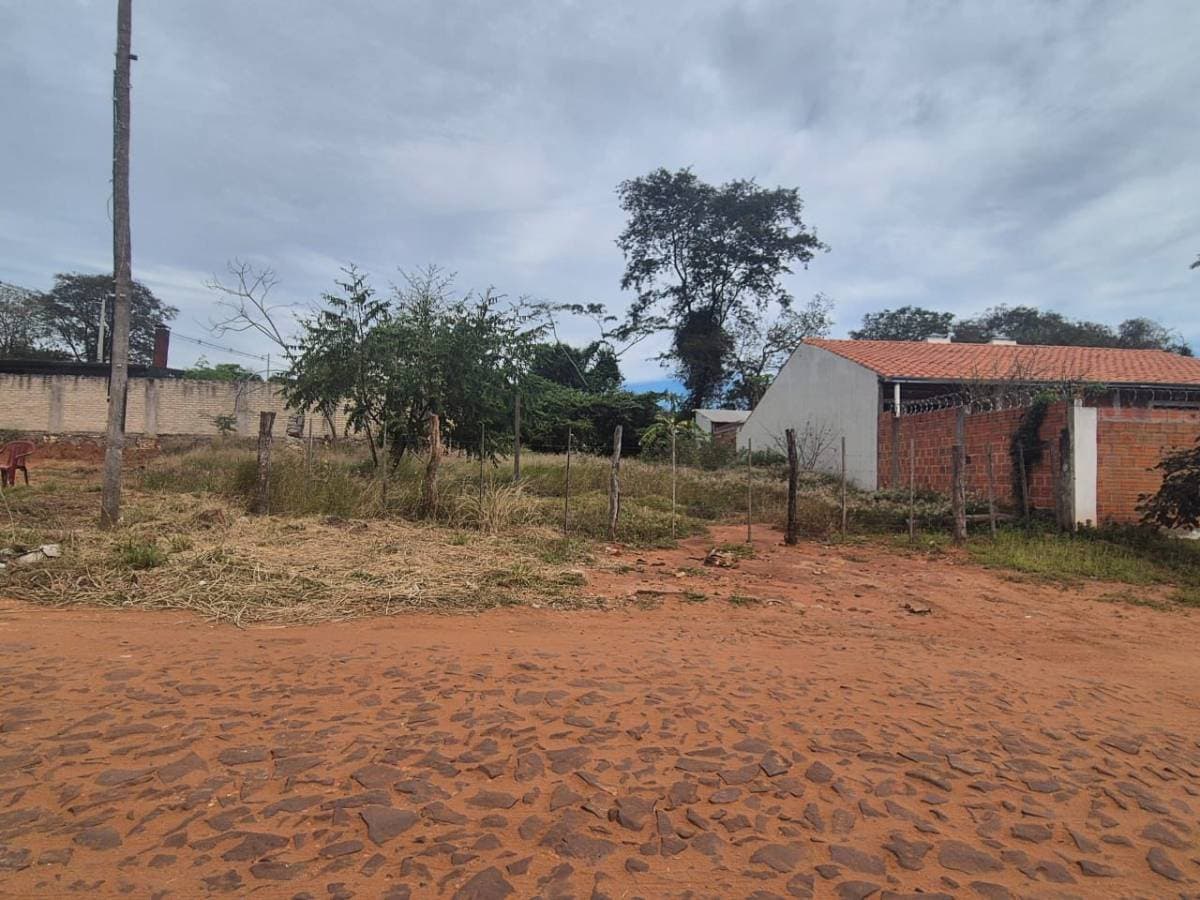 Vendo terreno en San Lorenzo