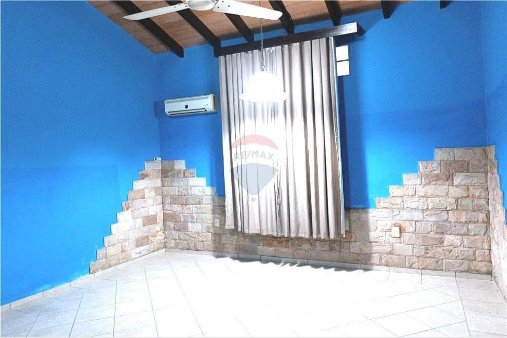 Oportunidad de Inversión en Esquina – Luque, Cuarto Barrio, foto 3